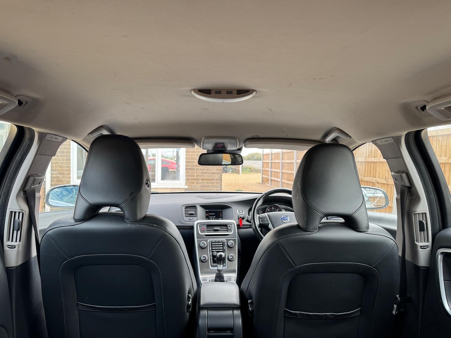 Used Volvo V60 2014 for sale - 76377197: Photo 21