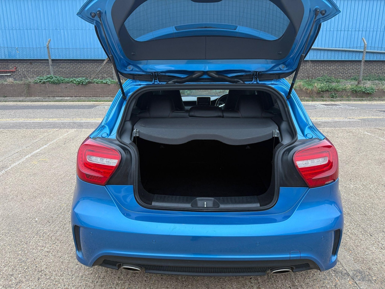 Used Mercedes-Benz A-Class 2013 for sale - 76990341: Photo 16