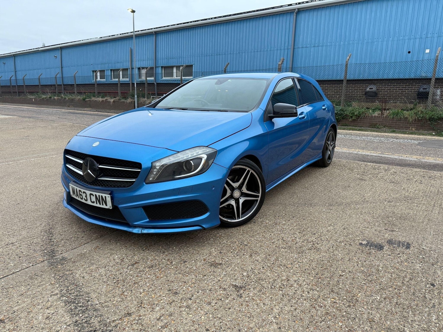 Used Mercedes-Benz A-Class 2013 for sale - 76990341: Photo 4