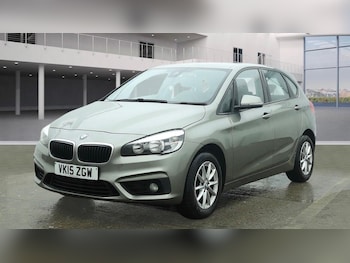 Used BMW 2 Series 2015 for sale - 77524612: Photo
