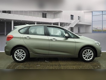 Used BMW 2 Series 2015 for sale - 77524612: Photo