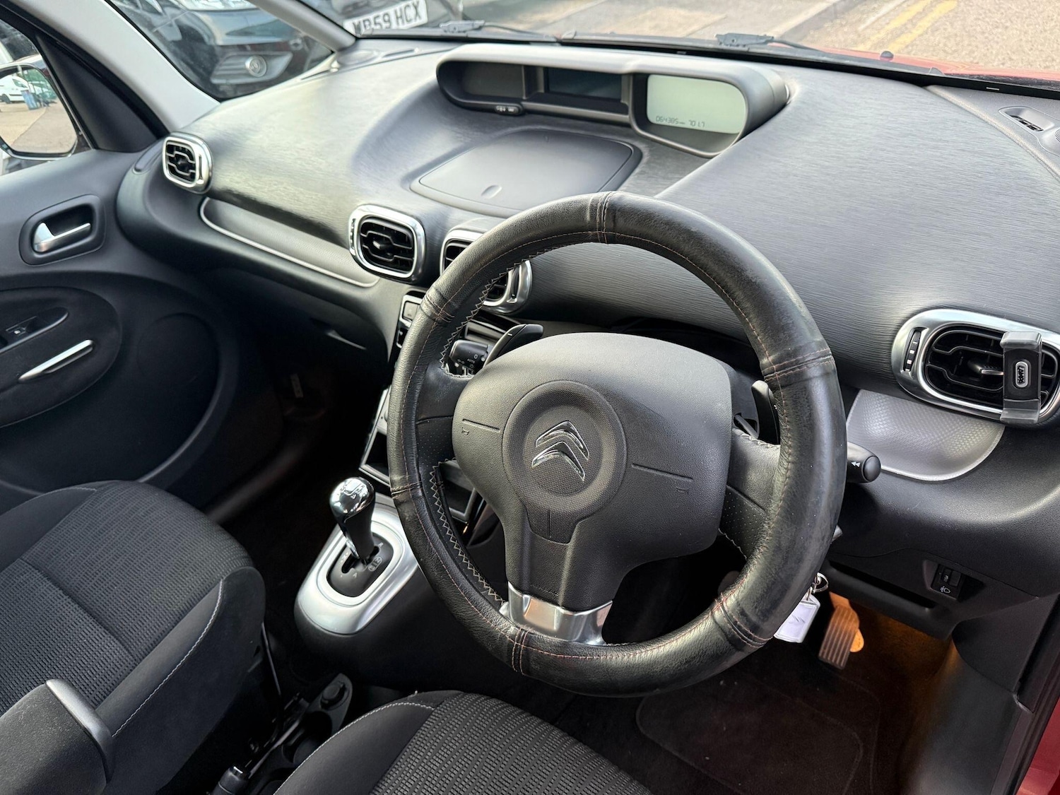 Used Citroen C3 Picasso 2013 for sale - 76988944: Photo 15