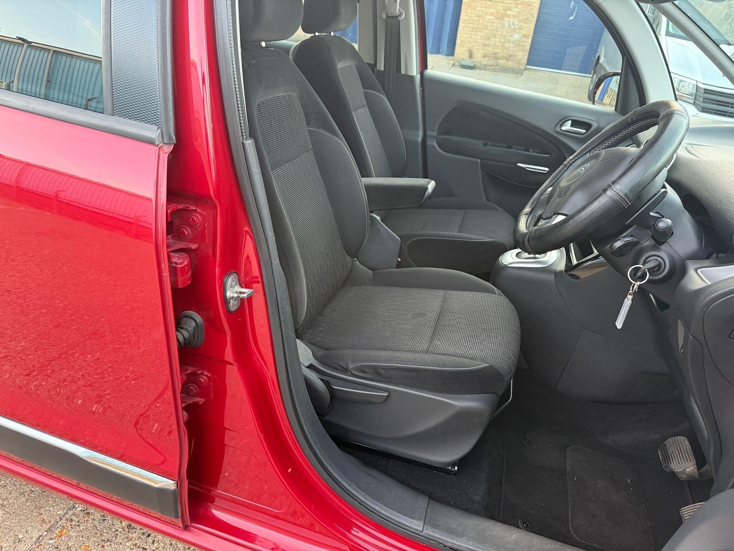 Used Citroen C3 Picasso 2013 for sale - 76988944: Photo 4