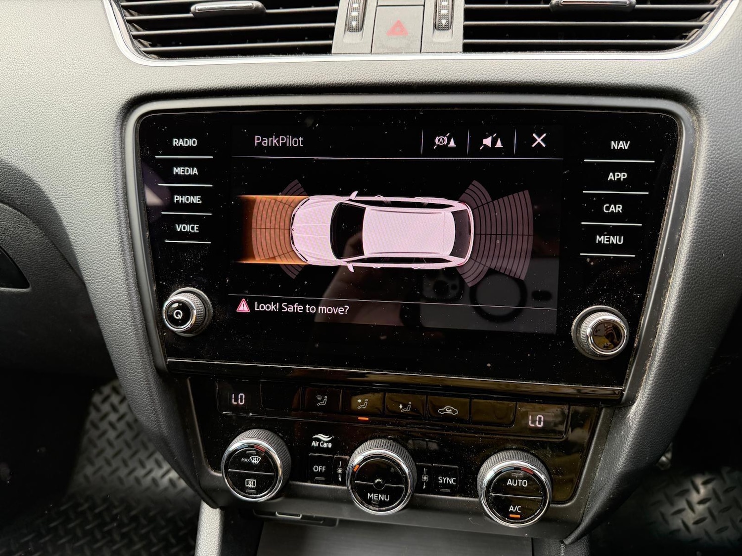 Used Skoda Octavia 2018 for sale - 76484317: Photo 11