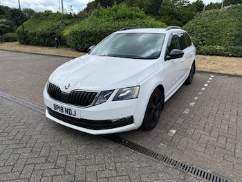 Used Skoda Octavia 2018 for sale - 76484317: Photo
