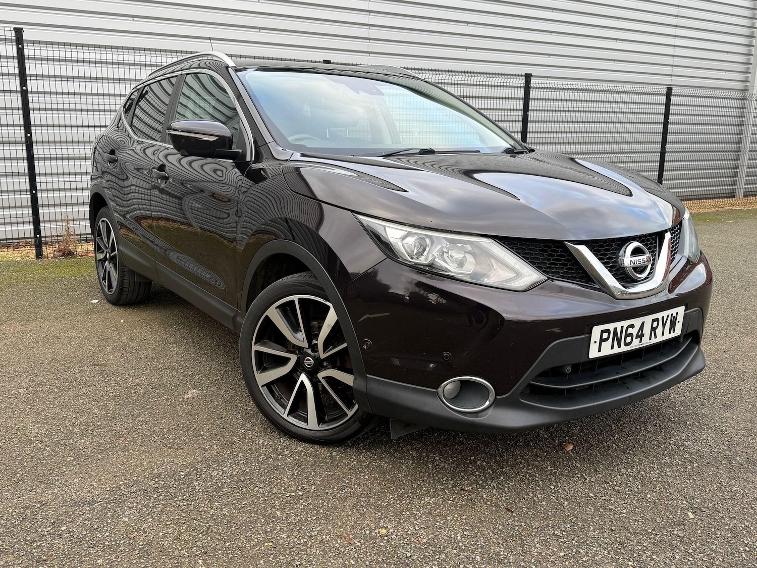 Used Nissan Qashqai 2014 for sale - 76925994: Photo 15