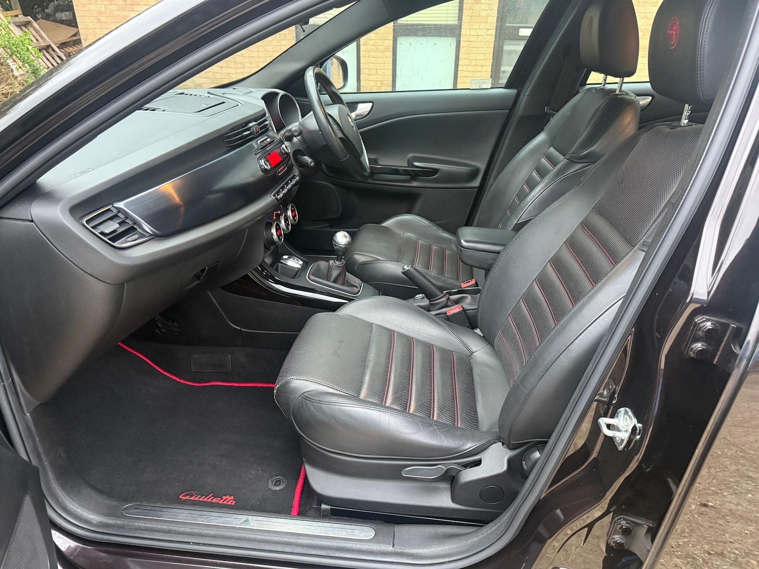 Used Alfa Romeo Giulietta 2013 for sale - 77854104: Photo 15