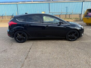 Used Ford Focus 2015 for sale - 77524153: Photo