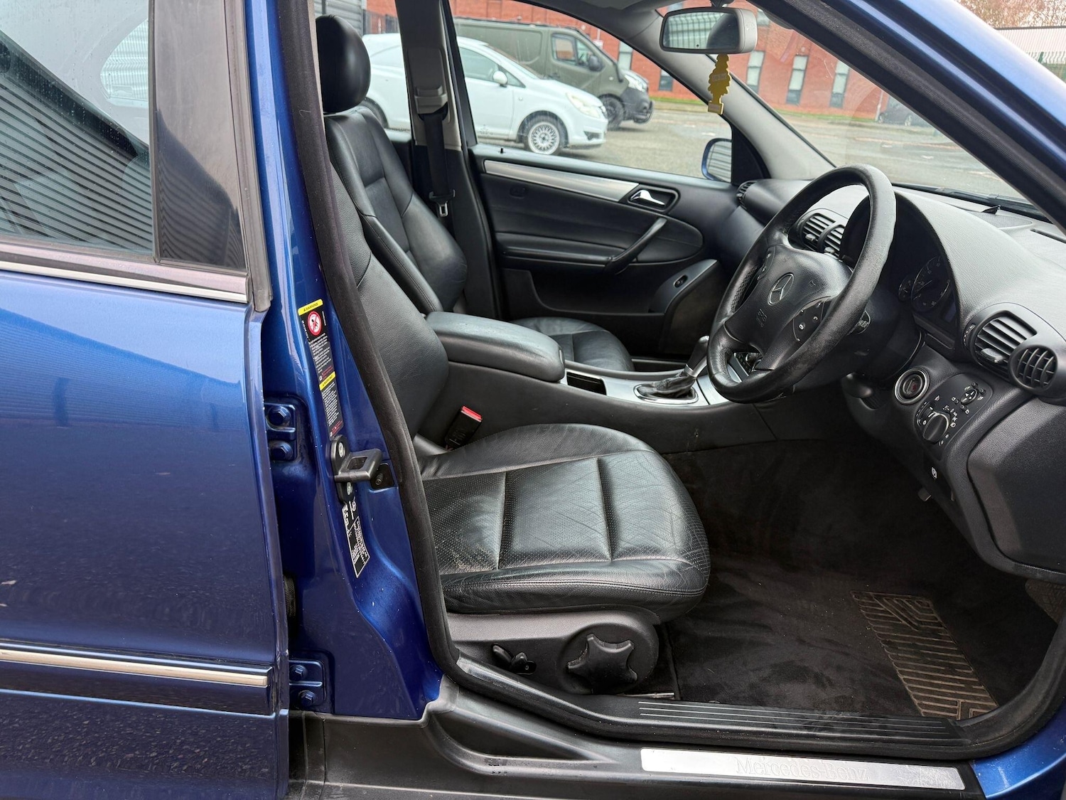 Used Mercedes-Benz C Class 2007 for sale - 76839346: Photo 13