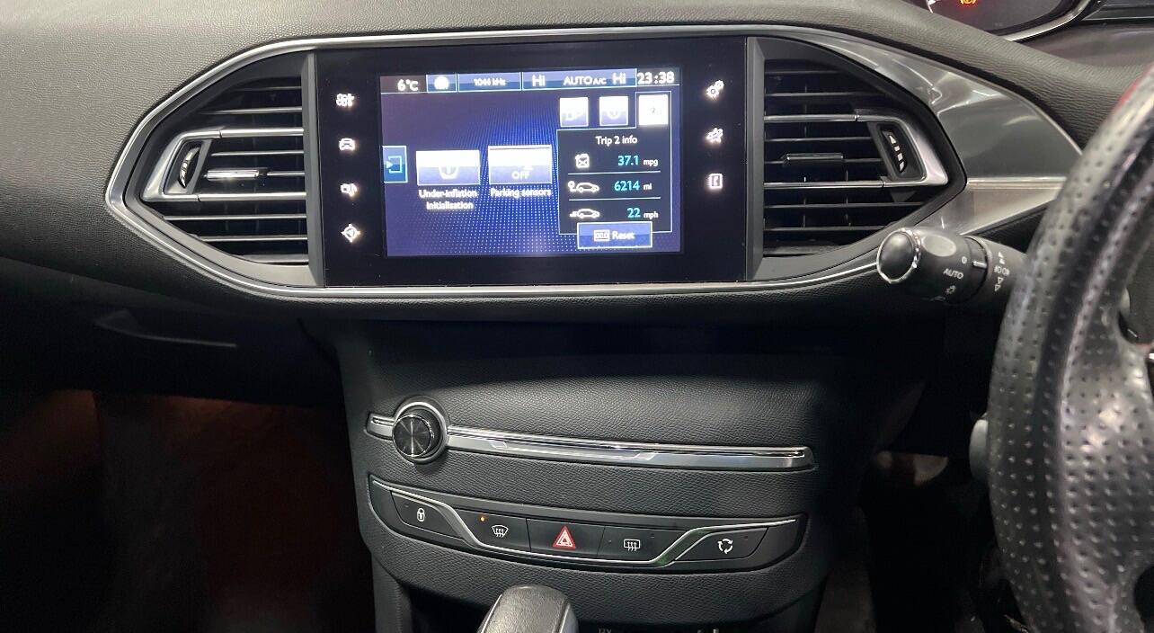 Used Peugeot 308 2016 for sale - 77612968: Photo 4