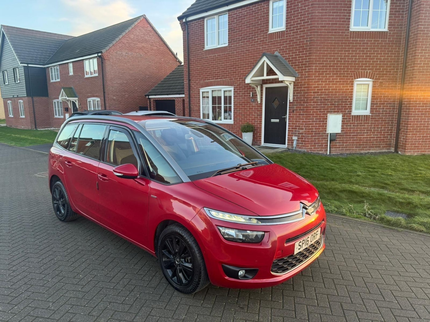 Used Citroen C4 Grand Picasso 2016 for sale - 77175756: Photo 11