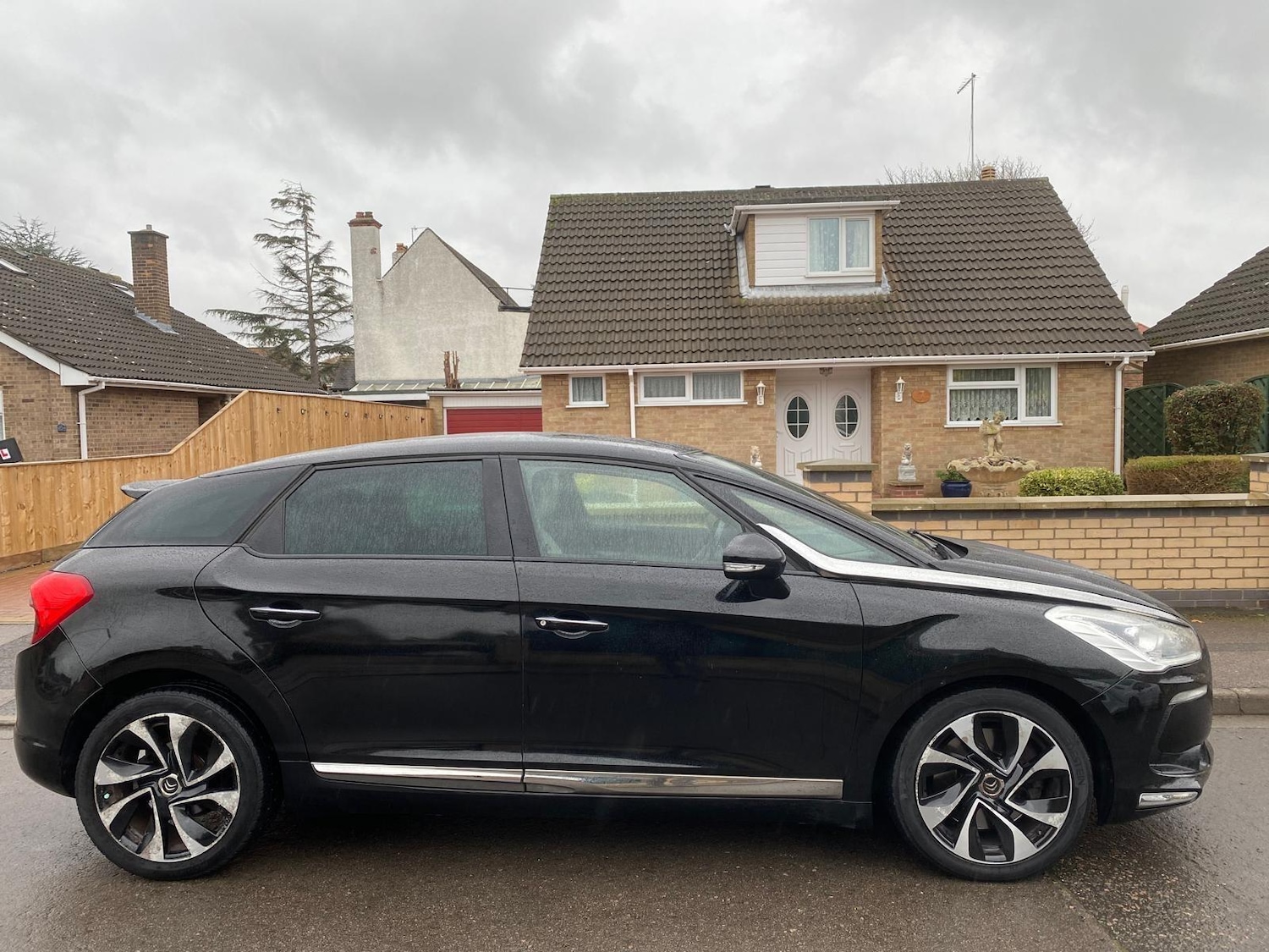 Used Citroen DS5 2014 for sale - 76759442: Photo 3