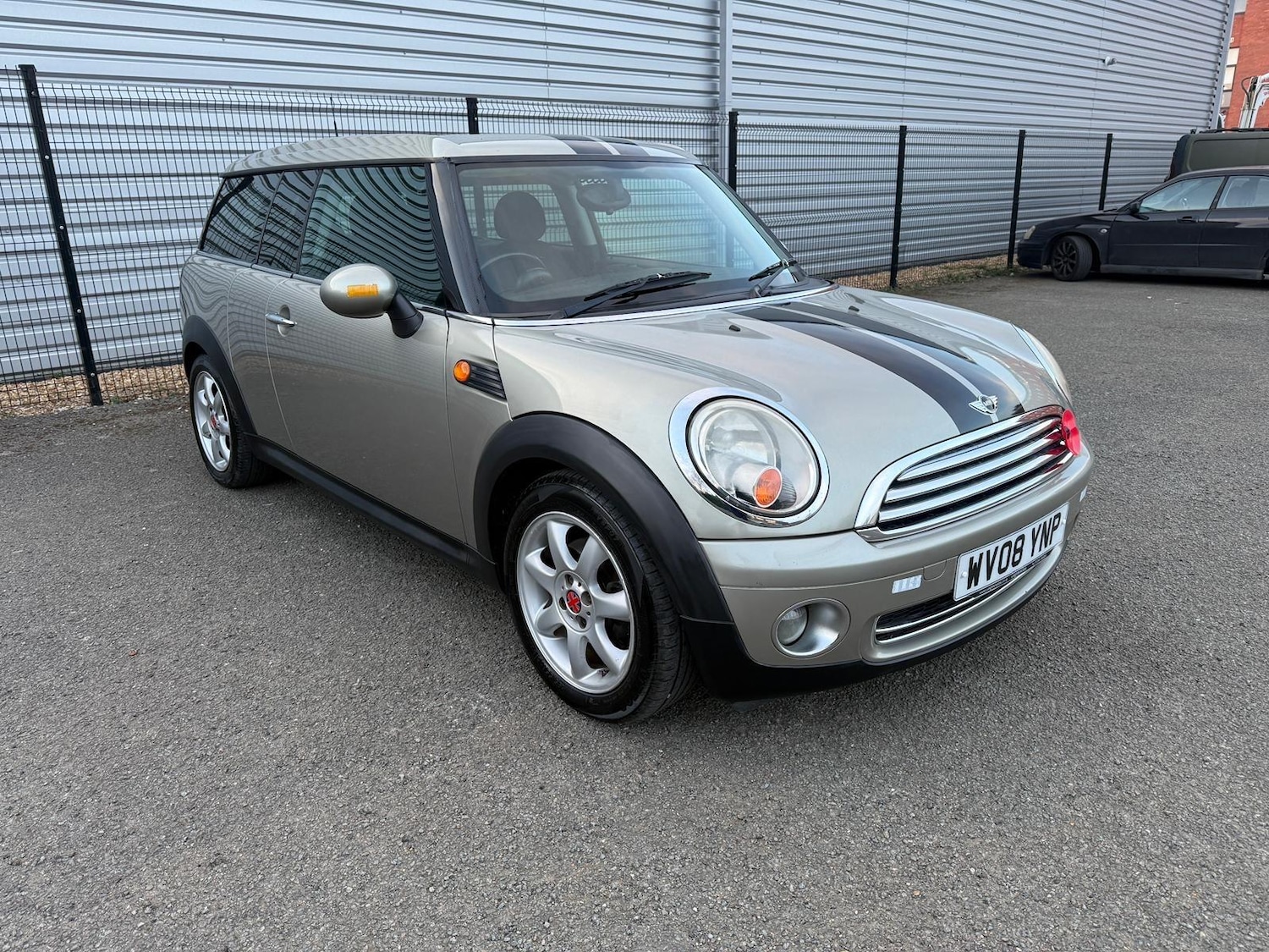 Used MINI Clubman for sale - 77977780: Photo 2