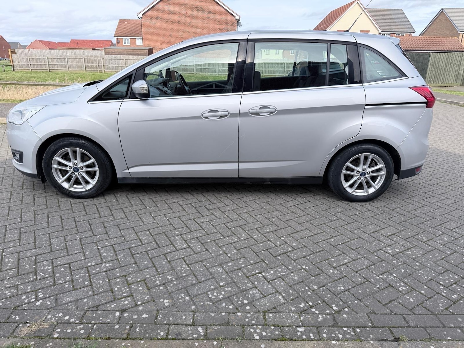 Used Ford Grand C-Max 2015 for sale - 77898223: Photo 15