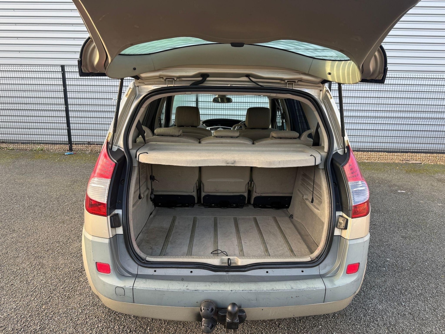 Used Renault Scenic 2007 for sale - 77267269: Photo 9