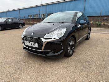 2017 (17) - 1.2 PureTech Chic Euro 6 3dr