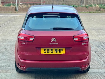 Used Citroen C4 Picasso 2015 for sale - 75940405: Photo
