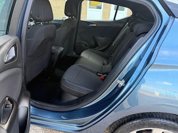 Used Vauxhall Astra 2016 for sale - 78622441: Photo