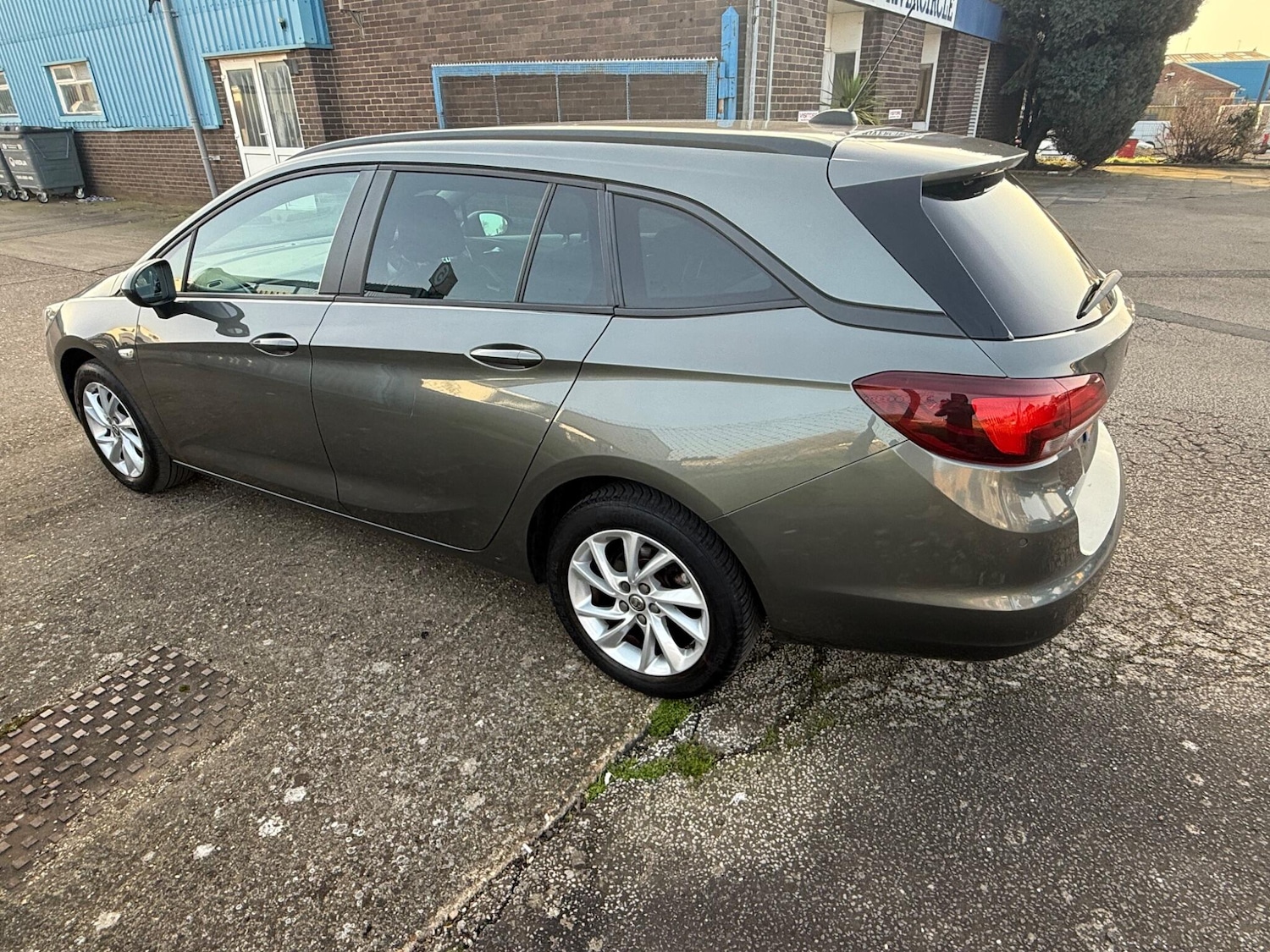 Used Vauxhall Astra for sale - 77670382: Photo 8