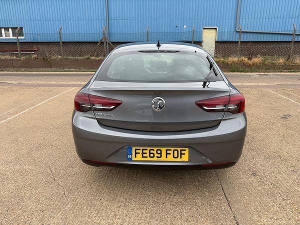 Used Vauxhall Insignia 2019 for sale - 75351151: Photo 2