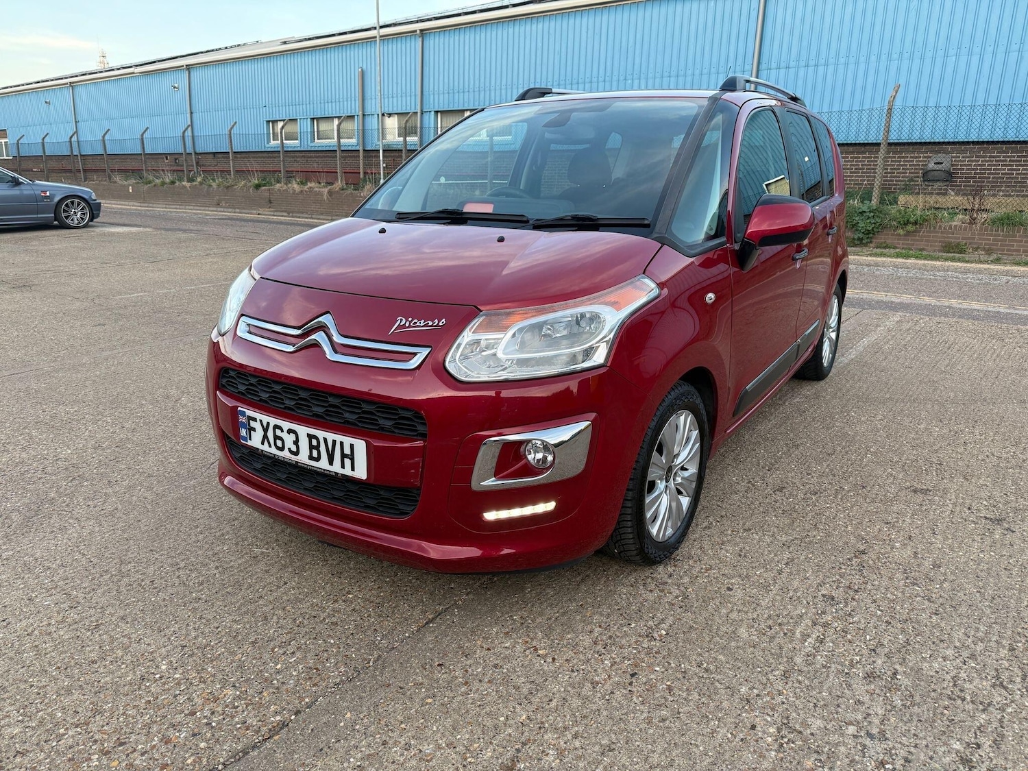 Used Citroen C3 Picasso 2013 for sale - 76109347: Photo 1