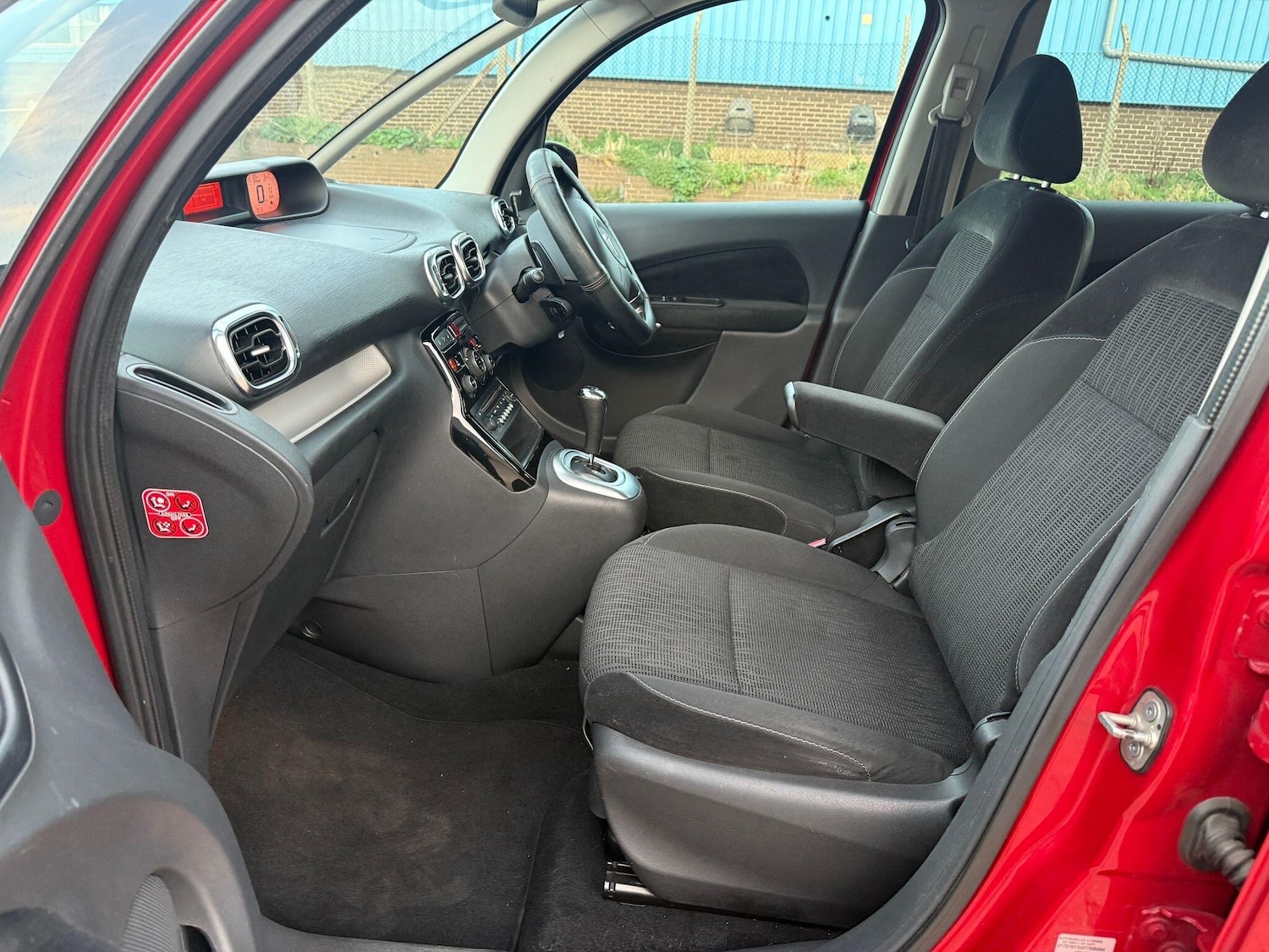 Used Citroen C3 Picasso 2013 for sale - 76109347: Photo 12