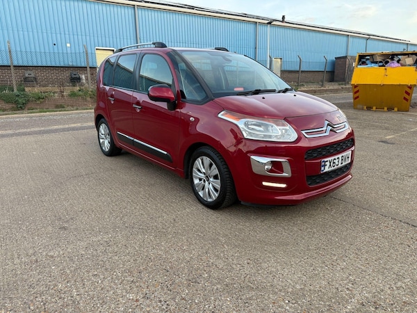 Used Citroen C3 Picasso 2013 for sale - 76109347: Photo 3