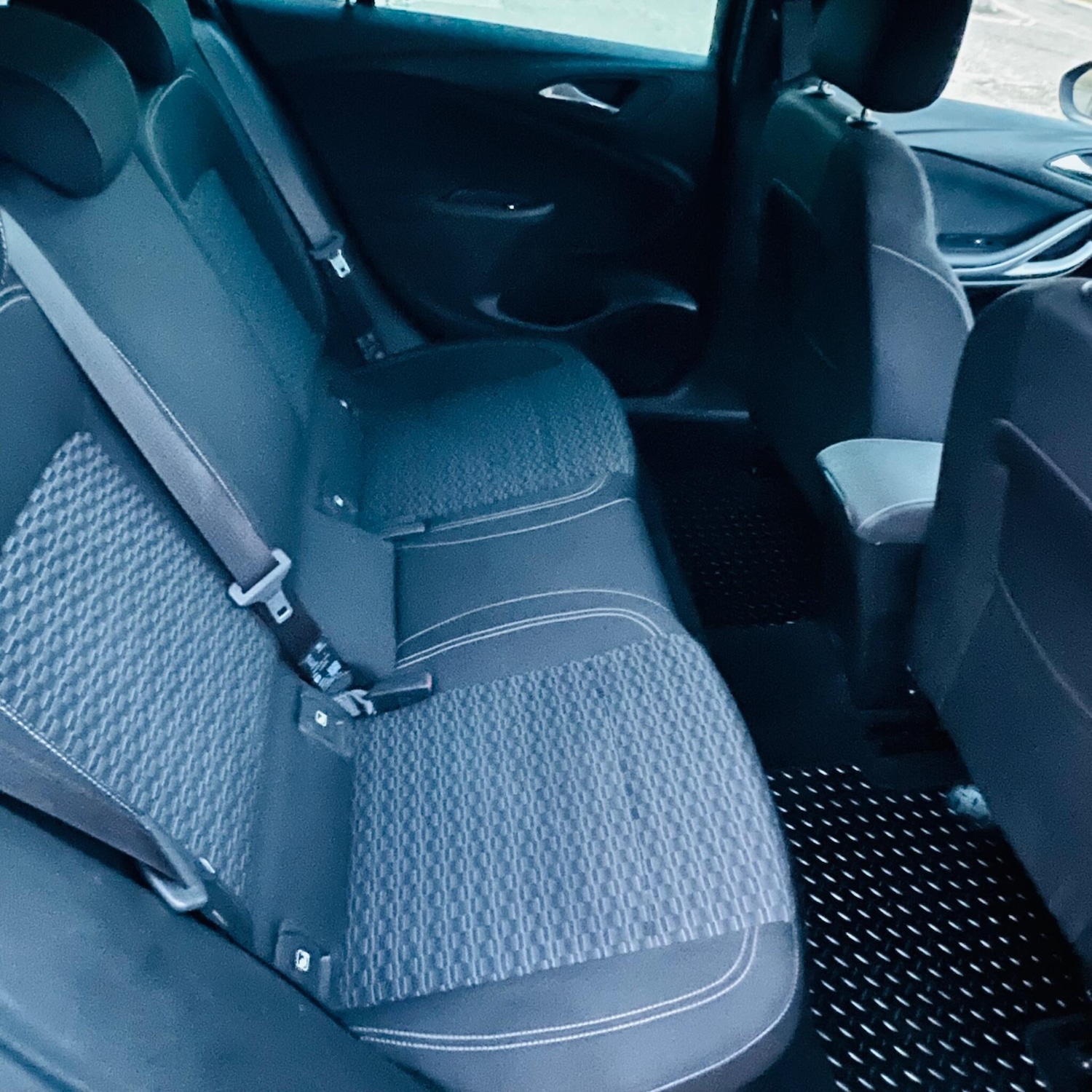 Used Vauxhall Astra 2018 for sale - 78020365: Photo 11