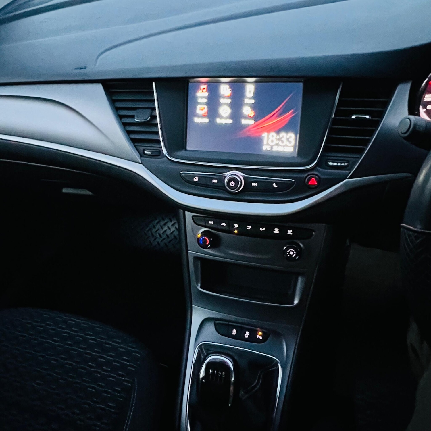 Used Vauxhall Astra 2018 for sale - 78020365: Photo 16