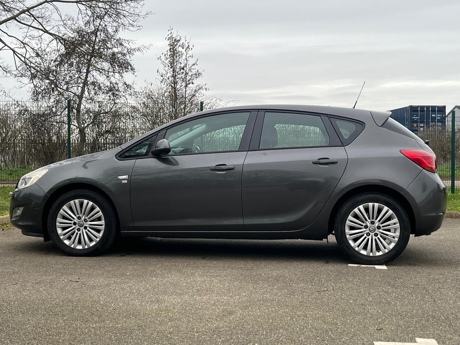 Used Vauxhall Astra 2011 for sale - 77612719: Photo 18