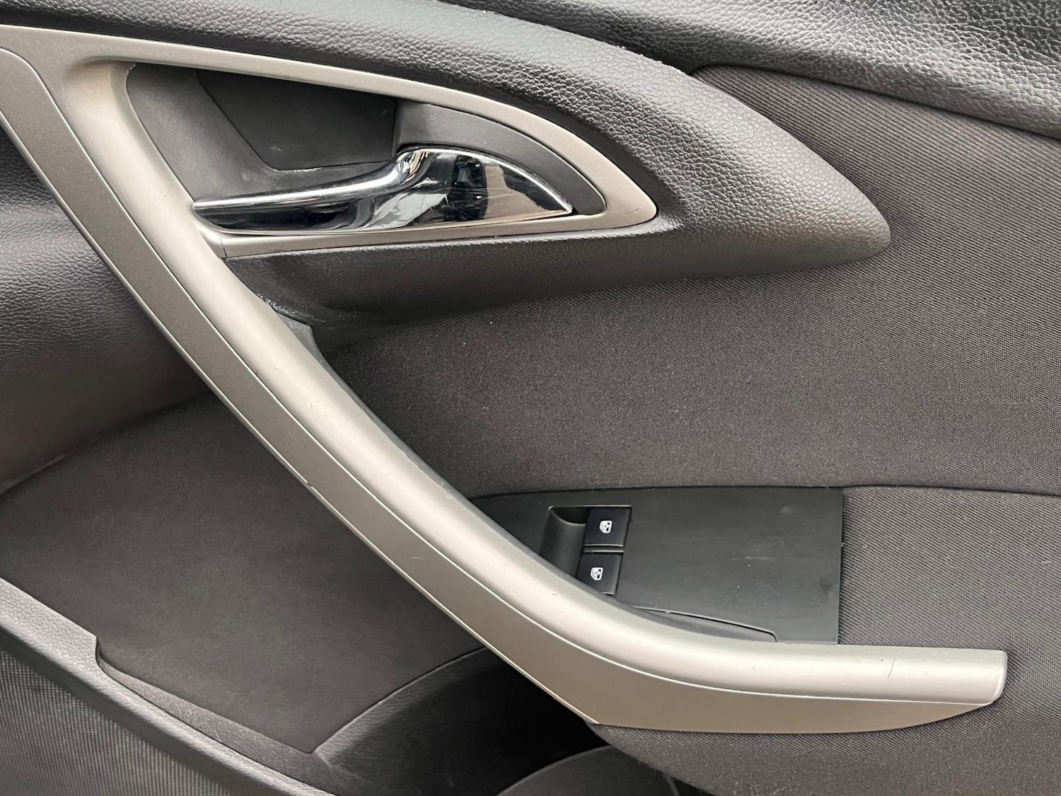 Used Vauxhall Astra 2011 for sale - 77612719: Photo 20