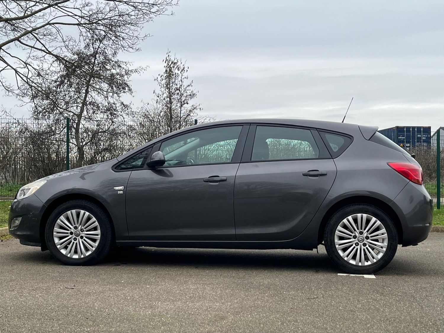 Used Vauxhall Astra 2011 for sale - 77612719: Photo 24