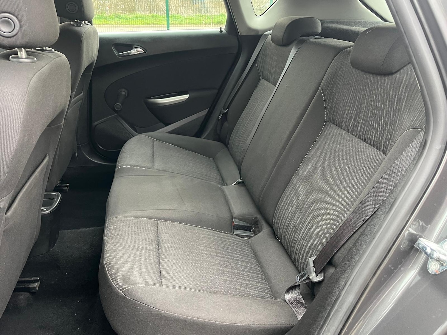 Used Vauxhall Astra 2011 for sale - 77612719: Photo 26