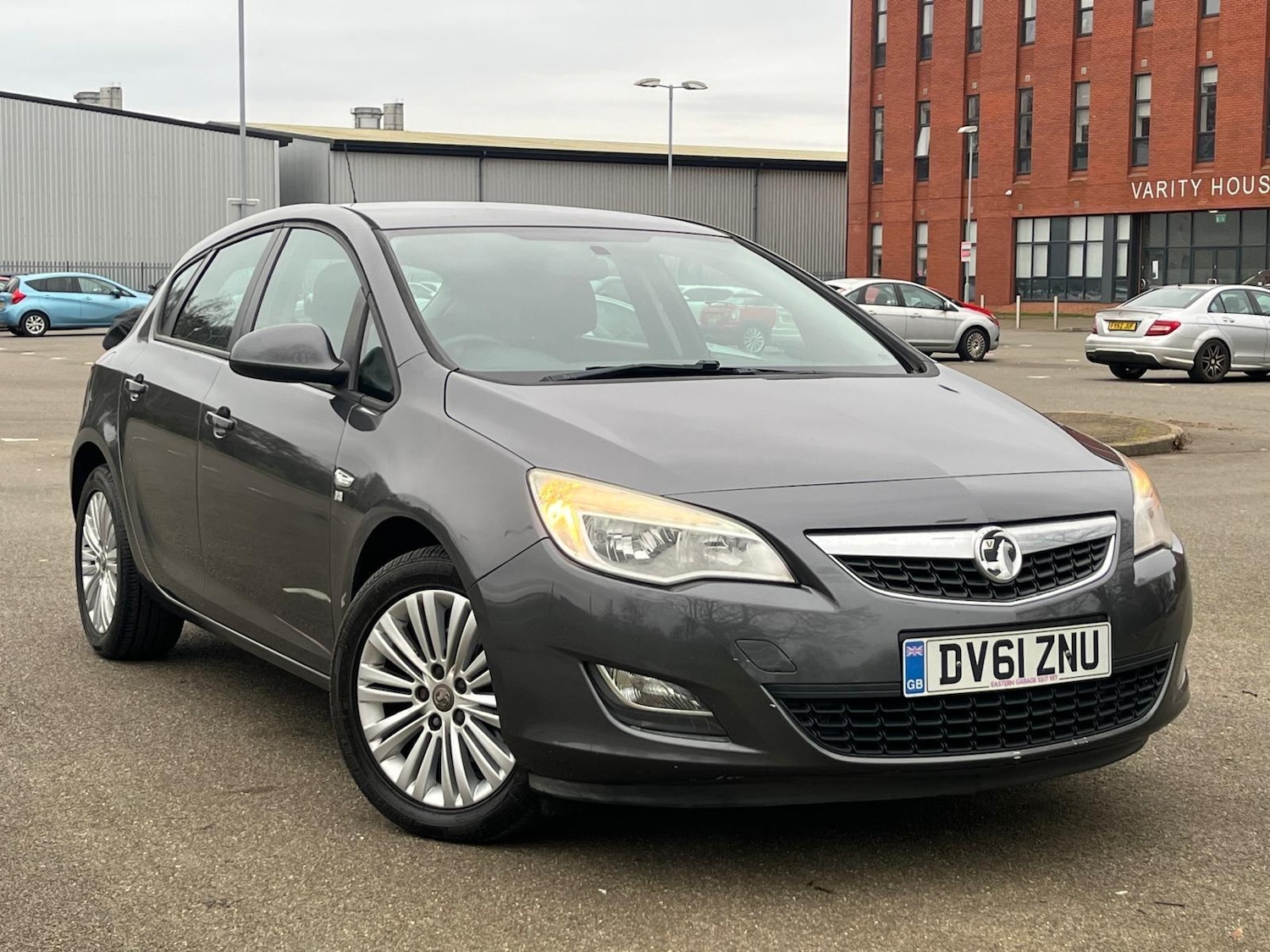 Used Vauxhall Astra 2011 for sale - 77612719: Photo 3