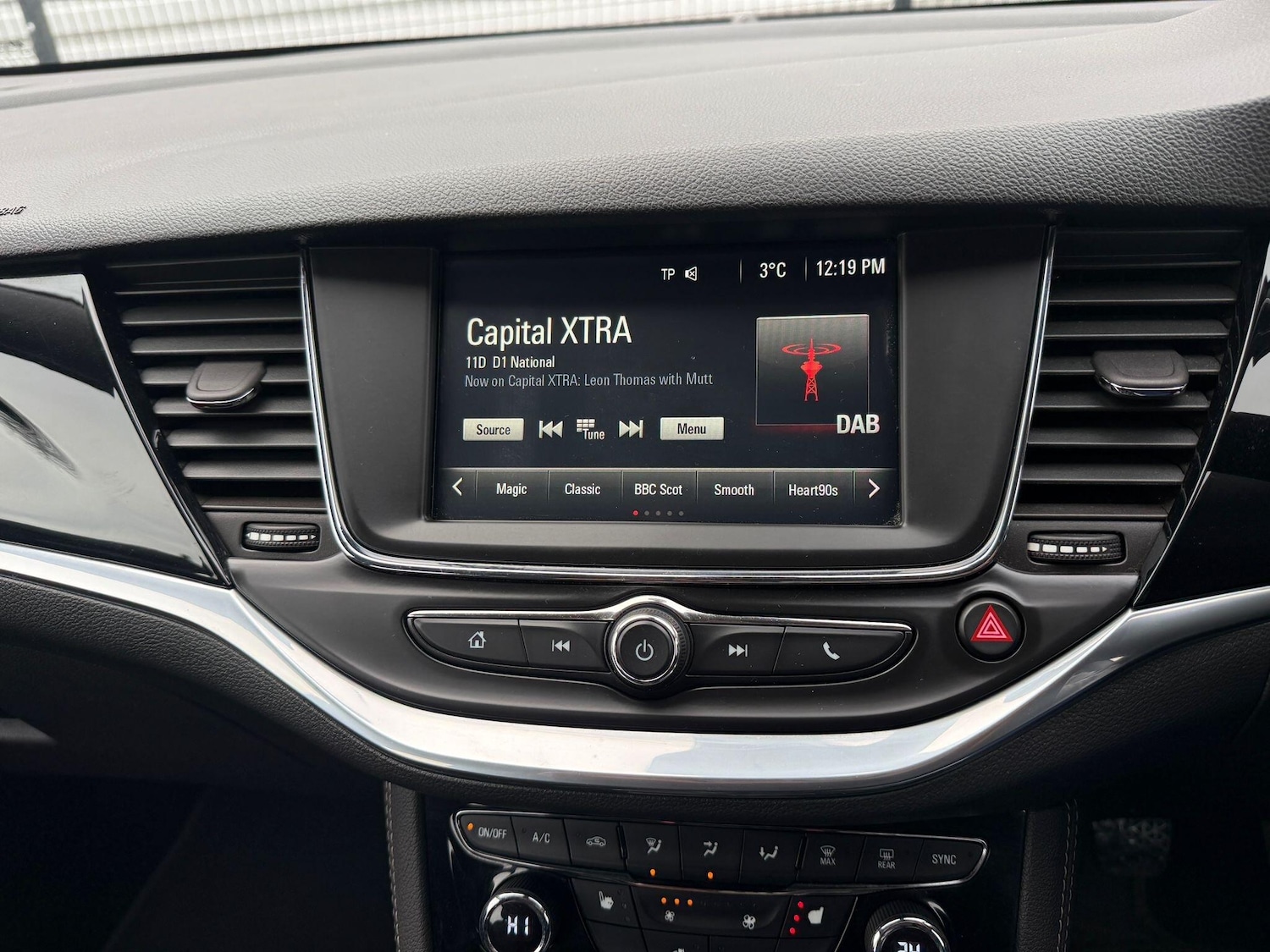 Used Vauxhall Astra 2017 for sale - 76645194: Photo 16