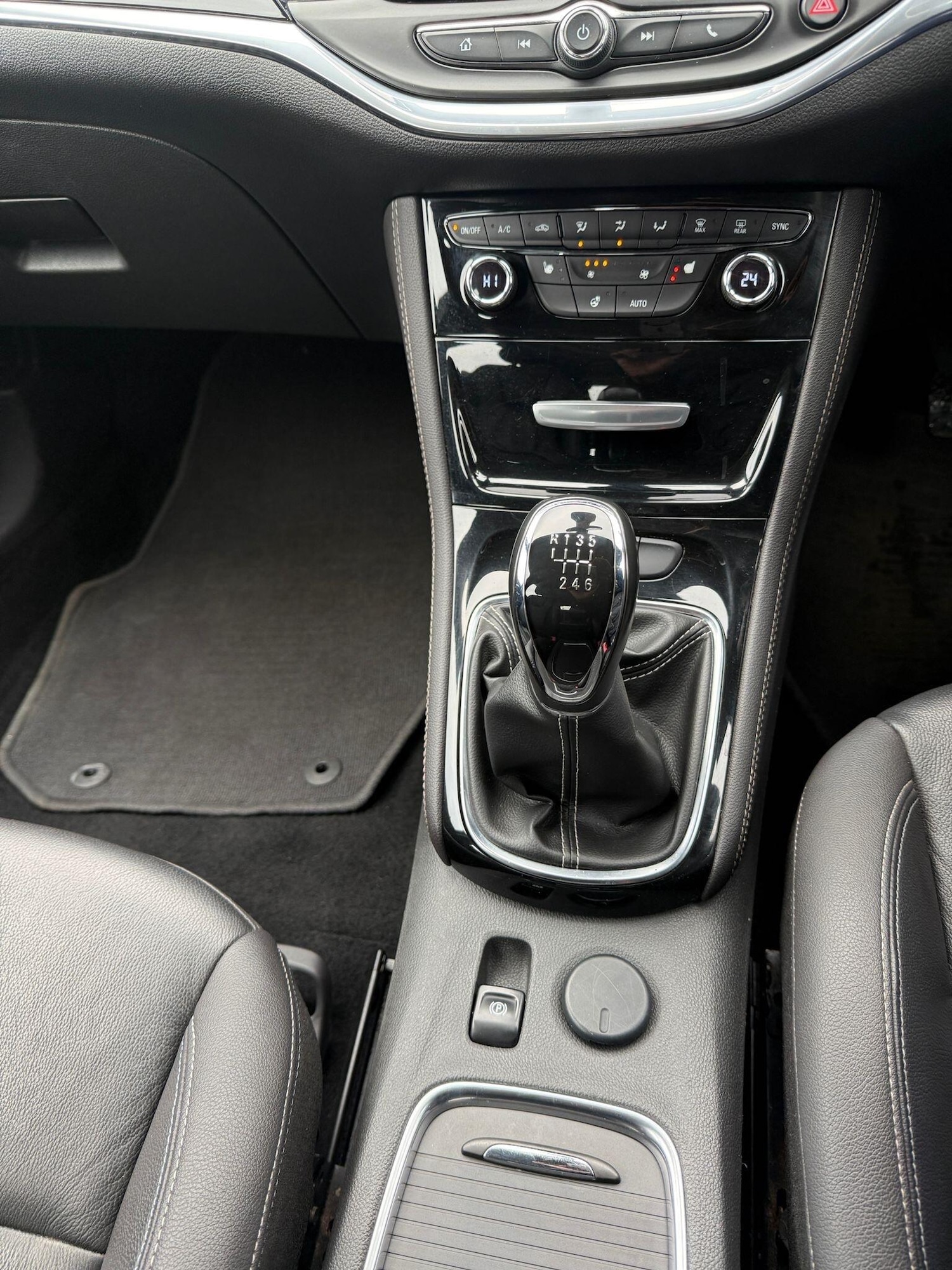 Used Vauxhall Astra 2017 for sale - 76645194: Photo 17