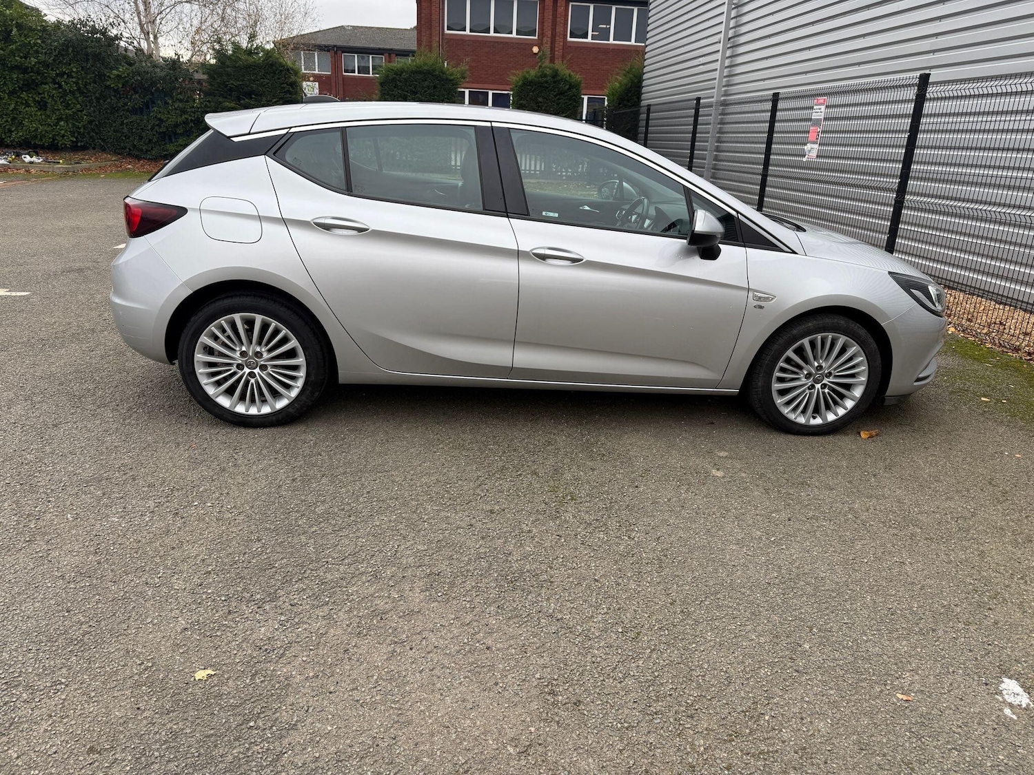 Used Vauxhall Astra 2017 for sale - 76645194: Photo 8