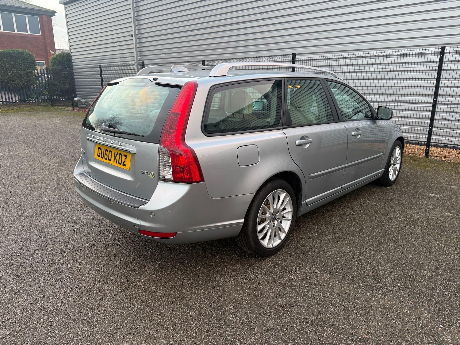 Used Volvo V50 2010 for sale - 77175742: Photo 10