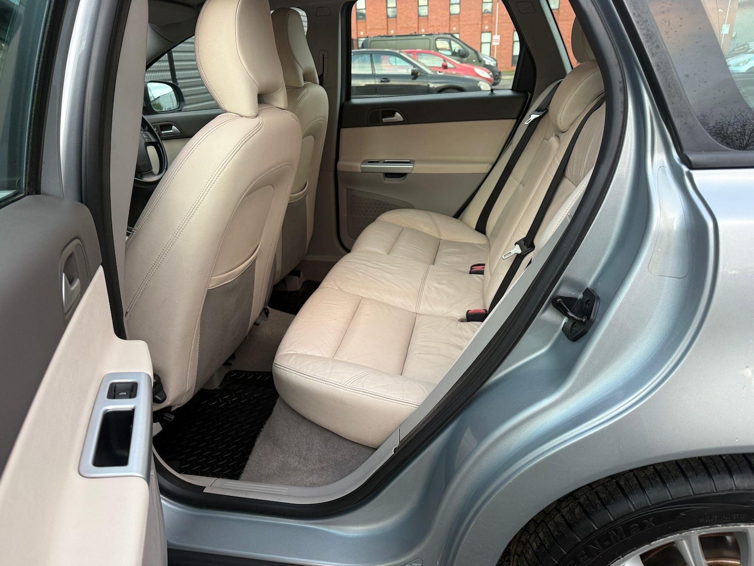 Used Volvo V50 2010 for sale - 77175742: Photo 5