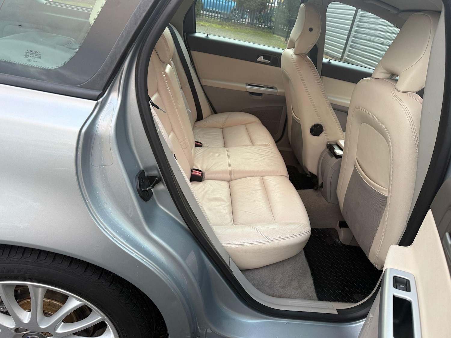 Used Volvo V50 2010 for sale - 77175742: Photo 6