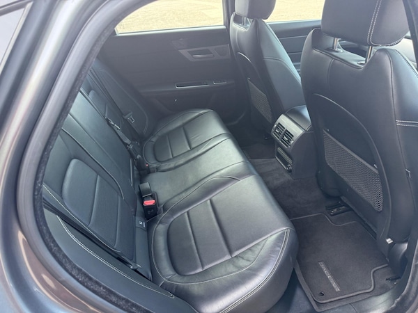 Used Jaguar XF 2018 for sale - 74935529: Photo 15