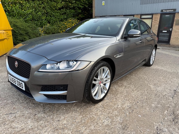 Used Jaguar XF 2018 for sale - 74935529: Photo 3