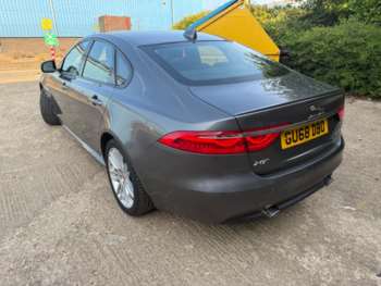 Used Jaguar XF 2018 for sale - 74935529: Photo