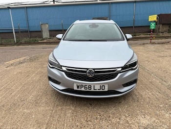 Used Vauxhall Astra 2019 for sale - 76214125: Photo 2