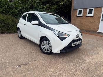 Used Toyota AYGO 2019 for sale - 79520496: Photo