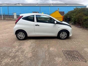 Used Toyota AYGO 2019 for sale - 79520496: Photo