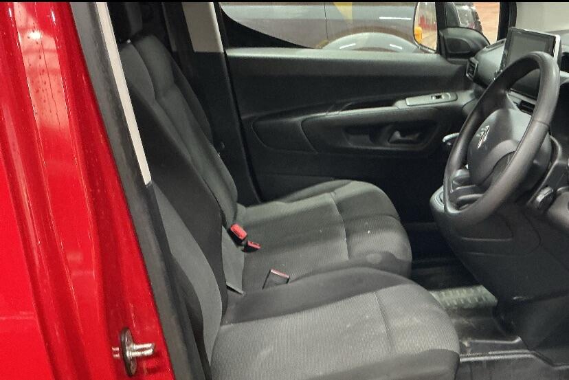 Used Citroen Berlingo 2024 for sale - 76645858: Photo 9