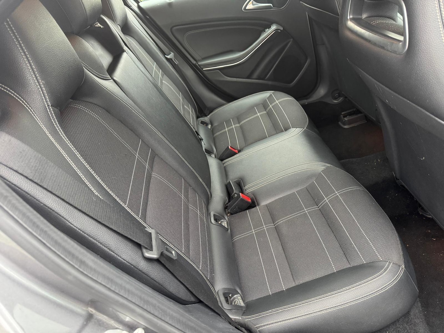 Used Mercedes-Benz A-Class 2015 for sale - 76992327: Photo 25