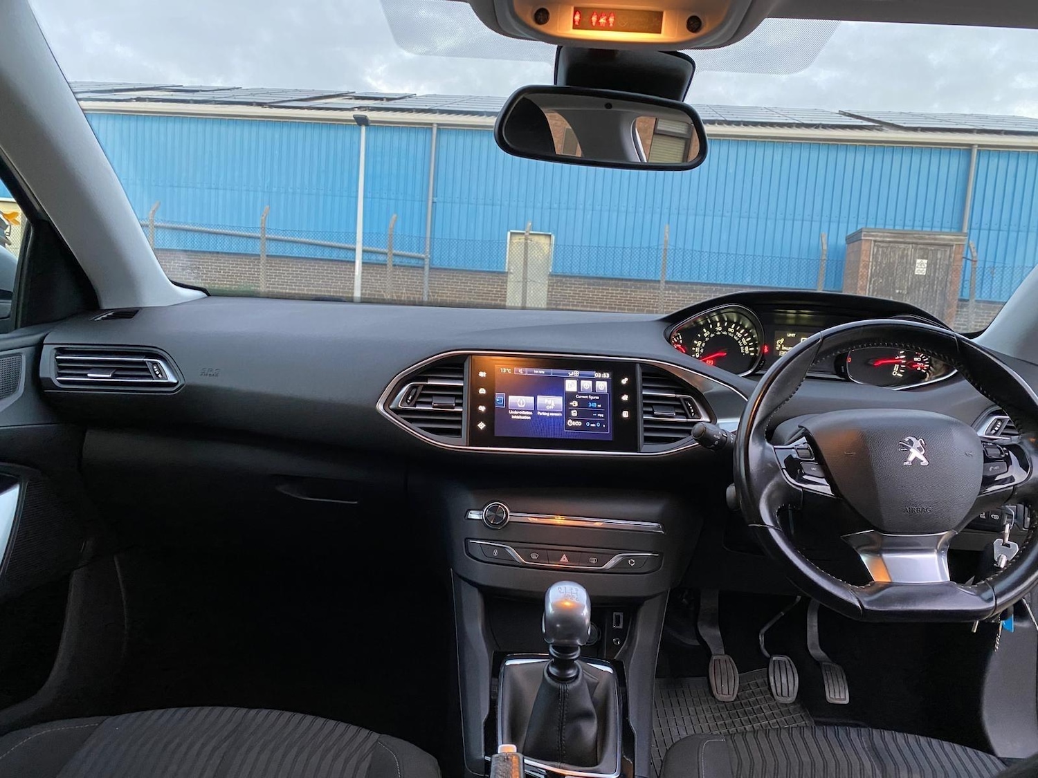 Used Peugeot 308 2017 for sale - 76238890: Photo 12