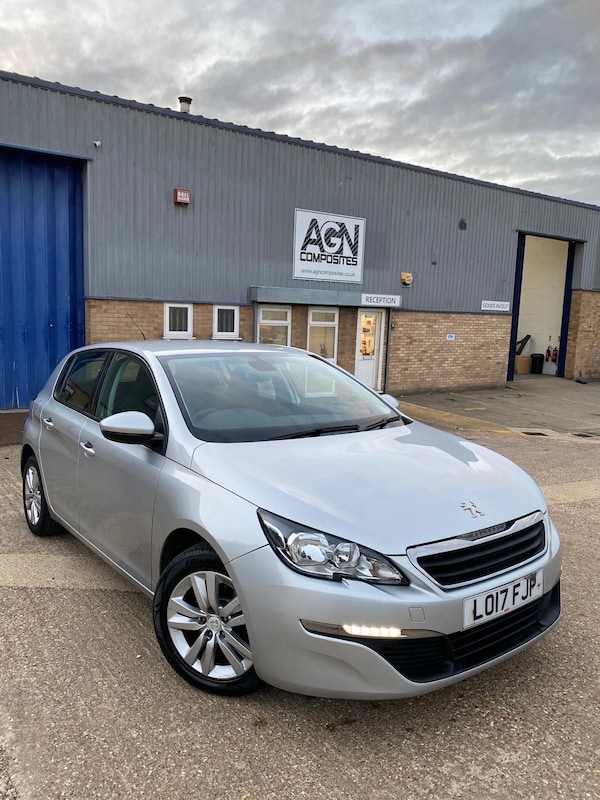 Used Peugeot 308 2017 for sale - 76238890: Photo 1